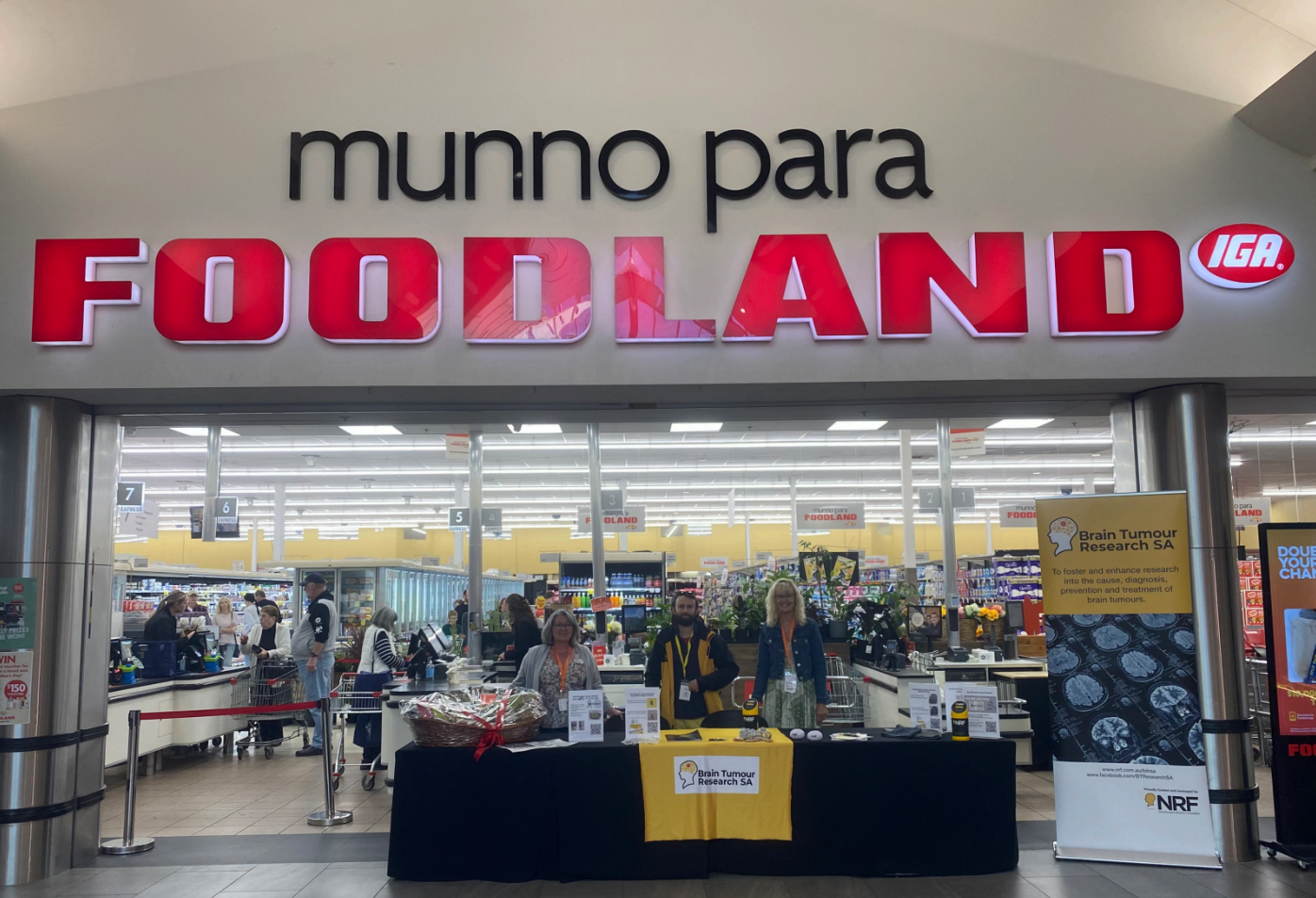 munno para foodland grey may stall.png (1.79 MB)